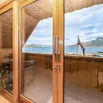 Front In Kvamsoy Ferienhaus Sandvik (More og Romsdal)