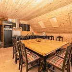 4 Bedroom Cozy In Kvamsoy Casa vacanze *